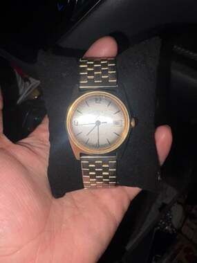 Vintage 1970s Timex Sprite Manual Wind Watch with Date and Two-Tone Bracelet- RU